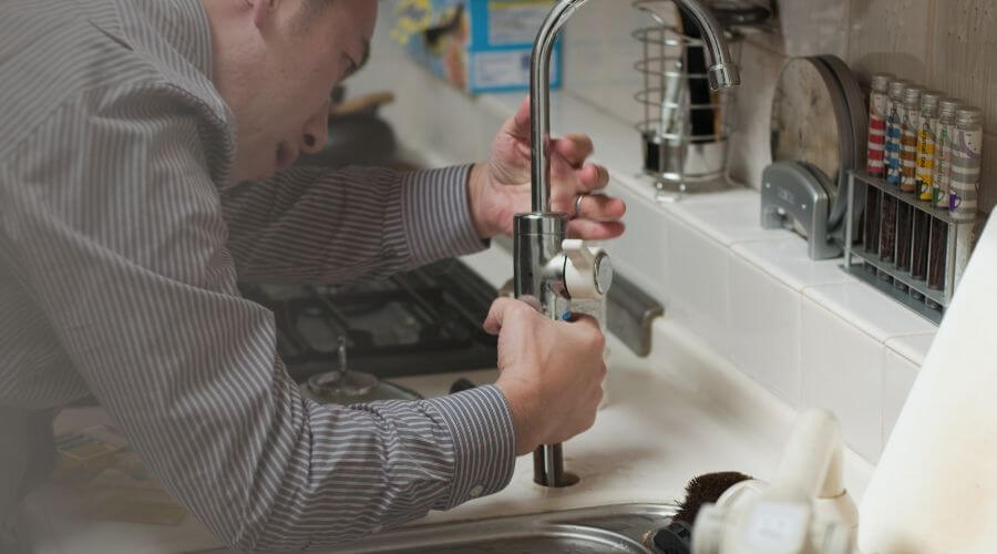 Professional bathroom faucet installation in Hagerstown, IN